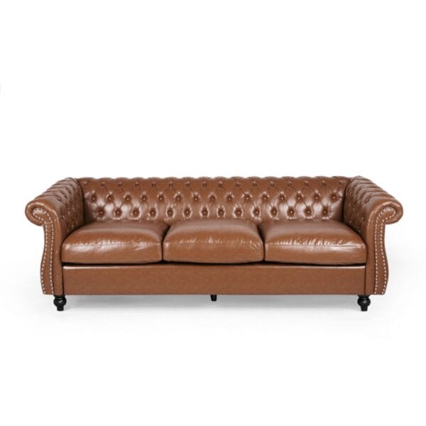 Chesterfield sofa in tan leather.