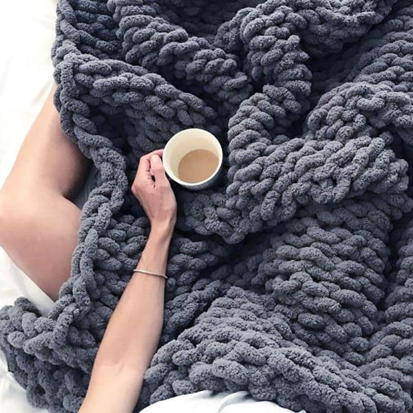 Dark Grey Chinille Knitting Blanket Bed Throw Yarn Baby Bulky 3
